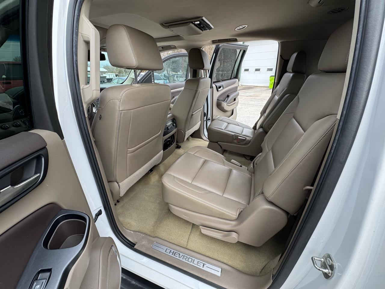 Chevrolet Suburban LT 4WD 2017