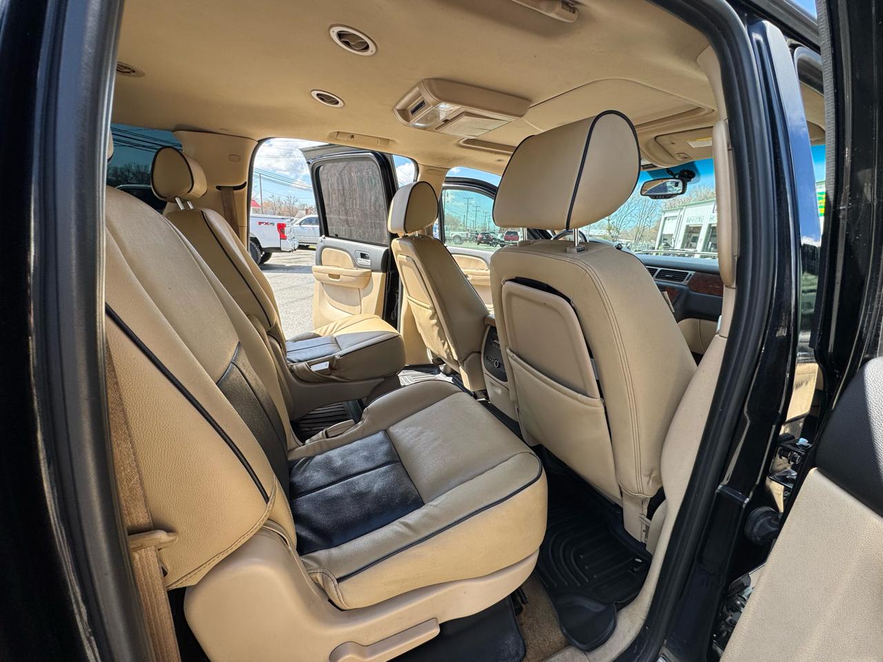 Chevrolet Suburban LS 1500 4WD 2007