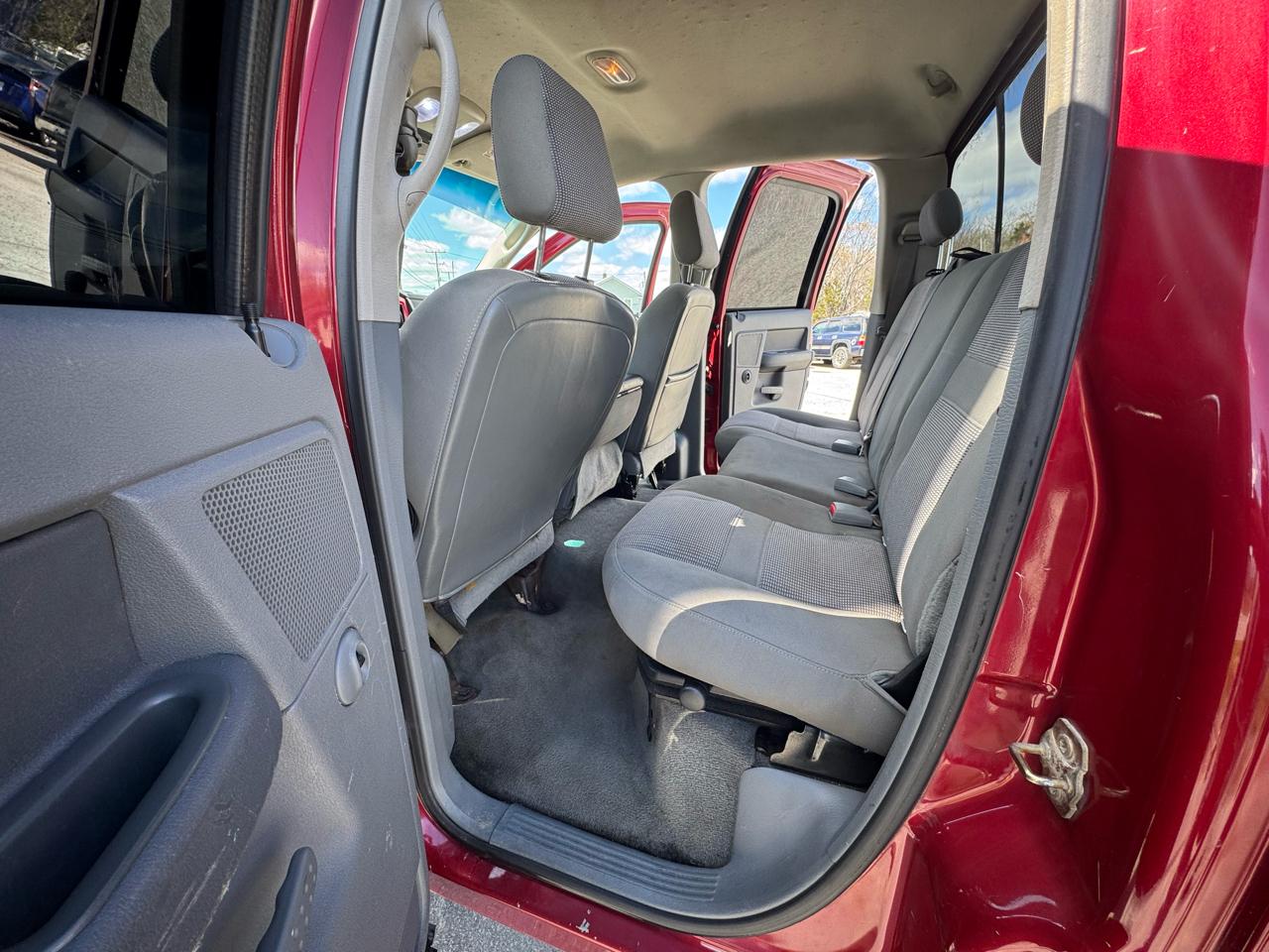 Dodge Ram 2500 ST Quad Cab 4WD 2006