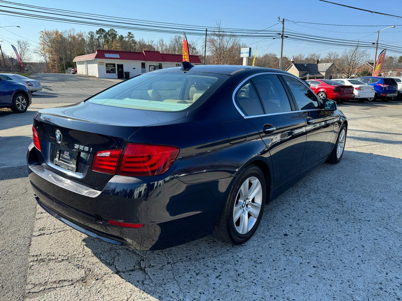 BMW 5-Series 528i 2011