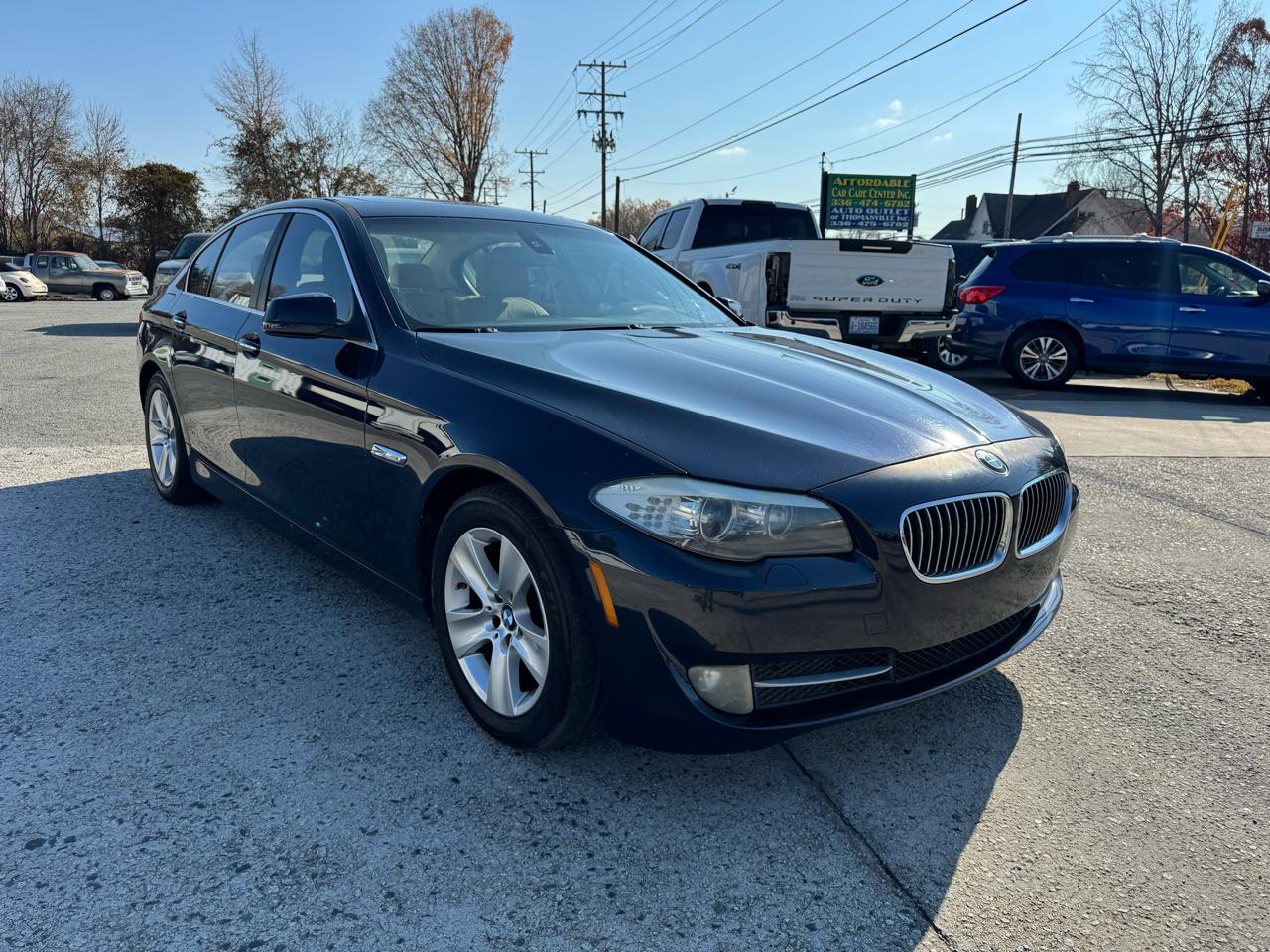 BMW 5-Series 528i 2011