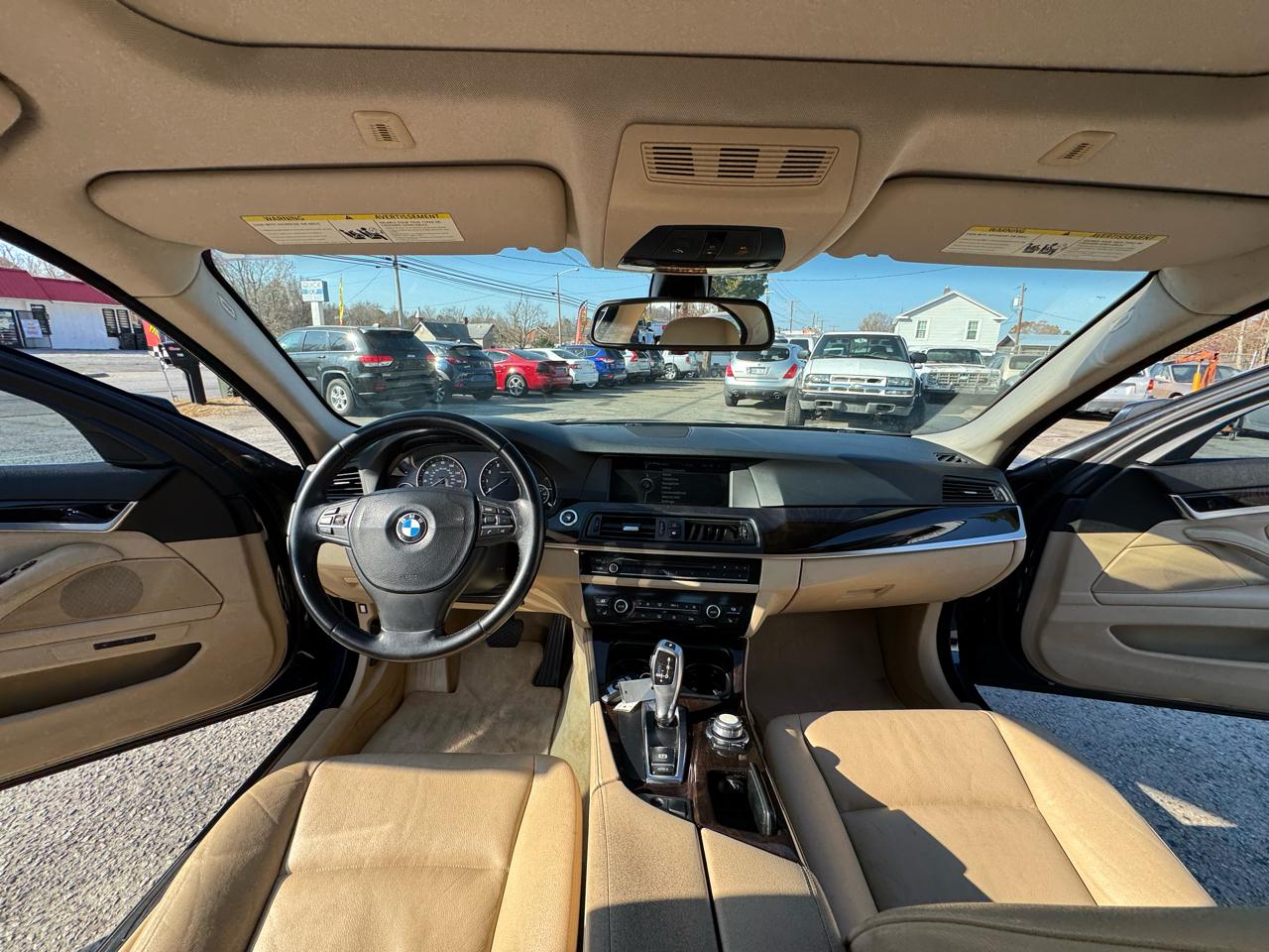 BMW 5-Series 528i 2011