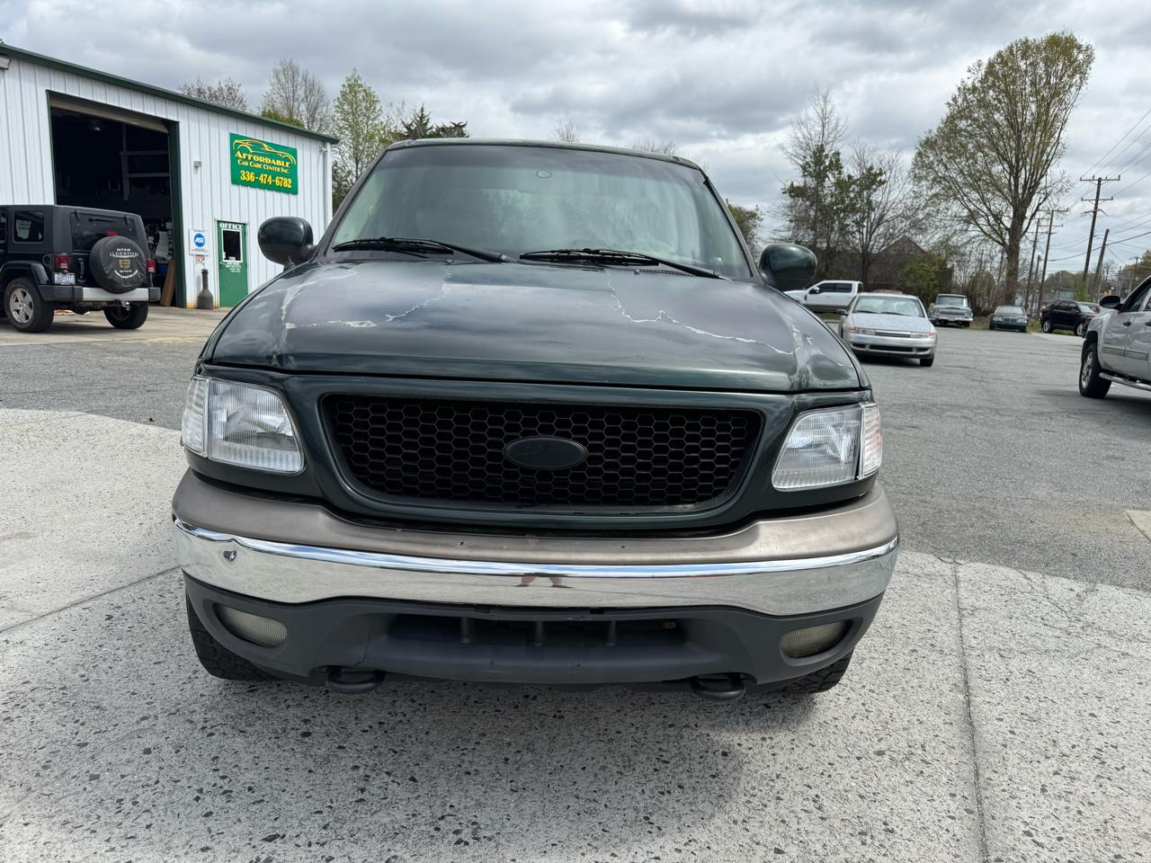 Ford F-150 XLT SuperCrew 4WD 2001