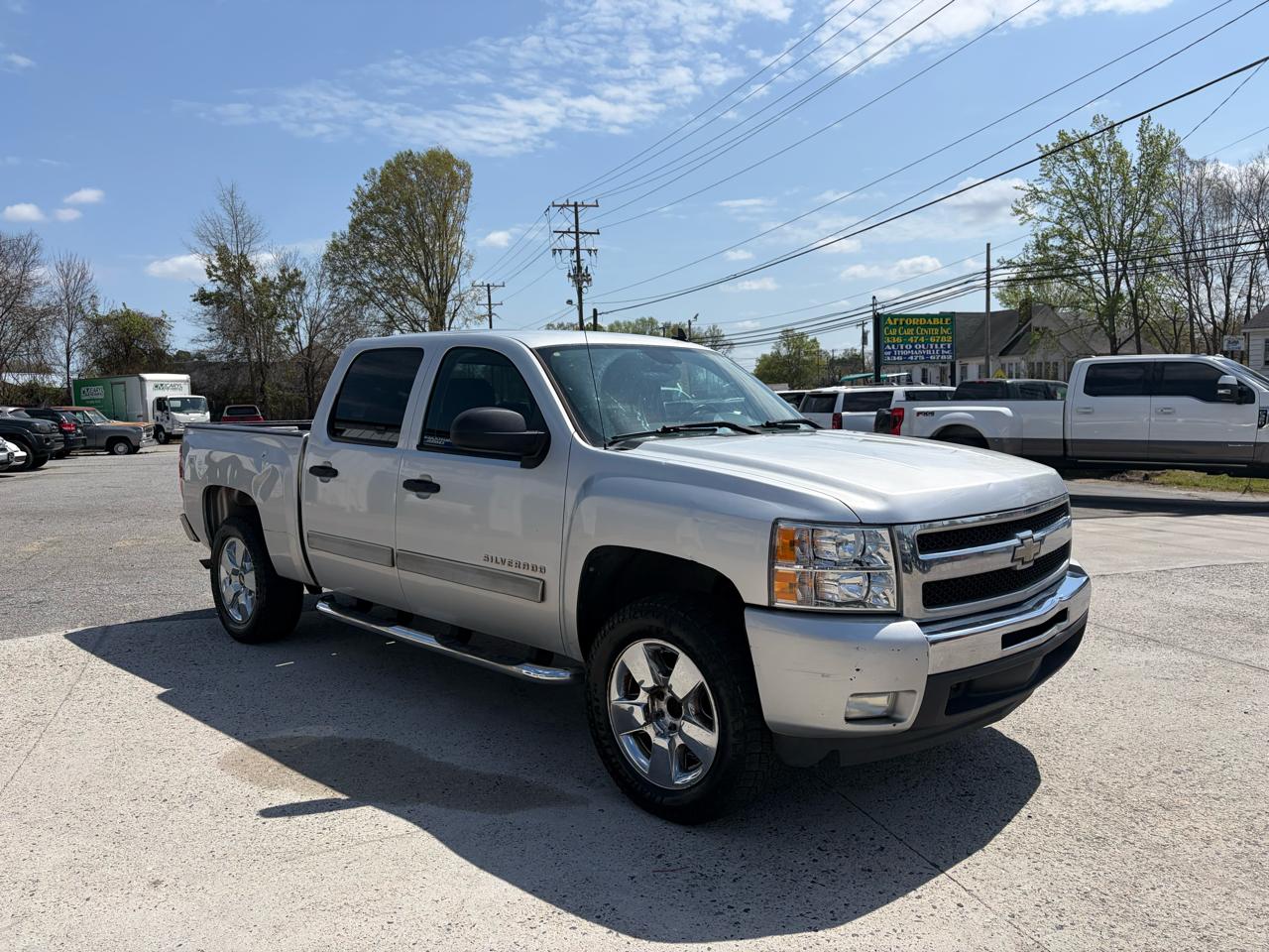 Chevrolet Silverado 1500 LT Crew Cab 2WD 2011
