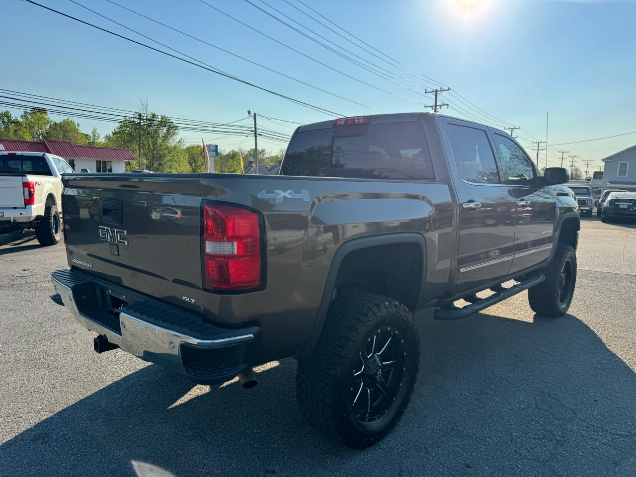 GMC Sierra 1500 SLT Crew Cab Short Box 4WD 2015