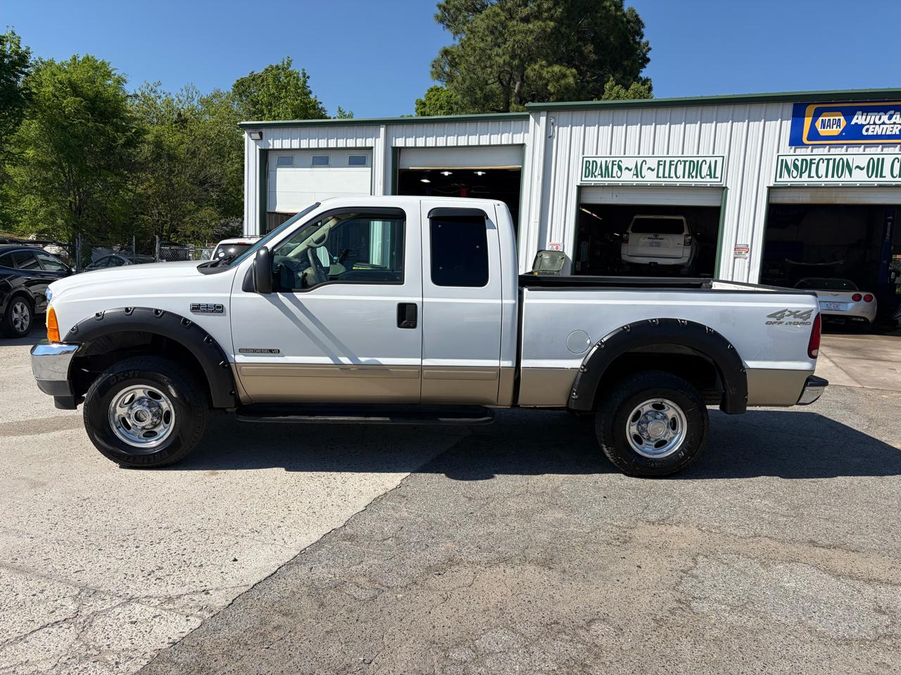 Ford F-250 SD XL SuperCab Long Bed 4WD 2001