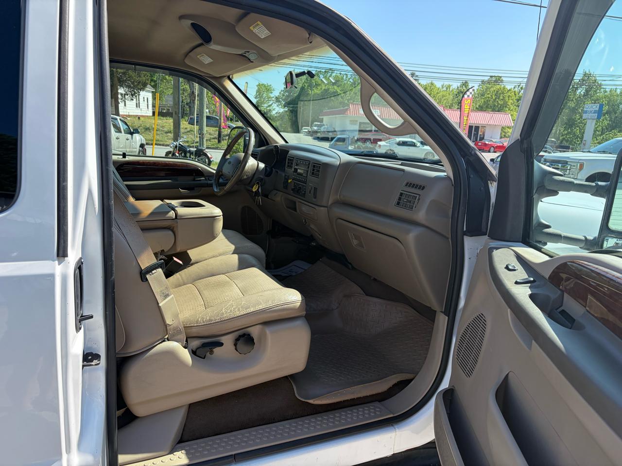 Ford F-250 SD XL SuperCab Long Bed 4WD 2001