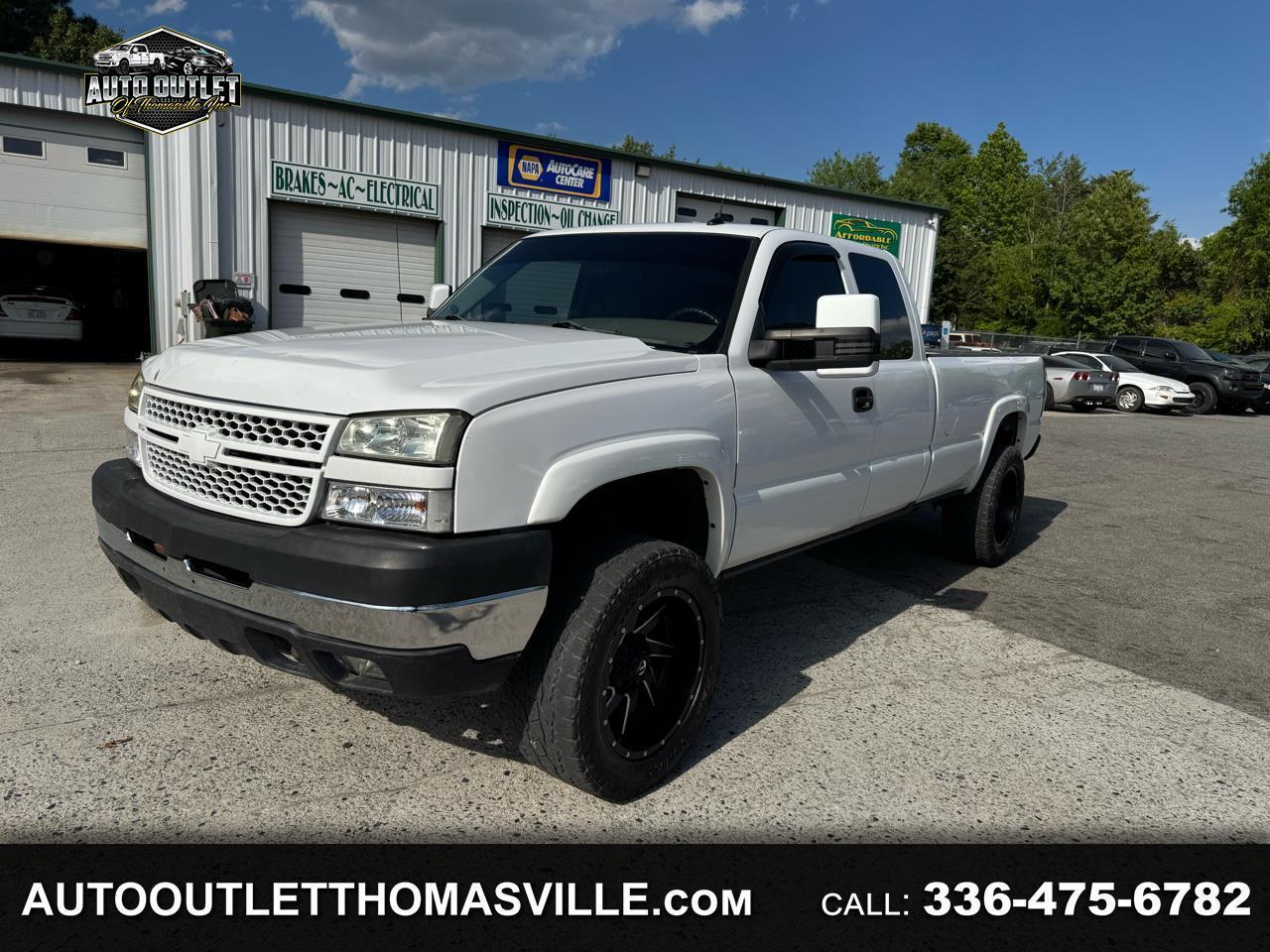 Chevrolet Silverado 2500HD Ext. Cab Long Bed 4WD 2005