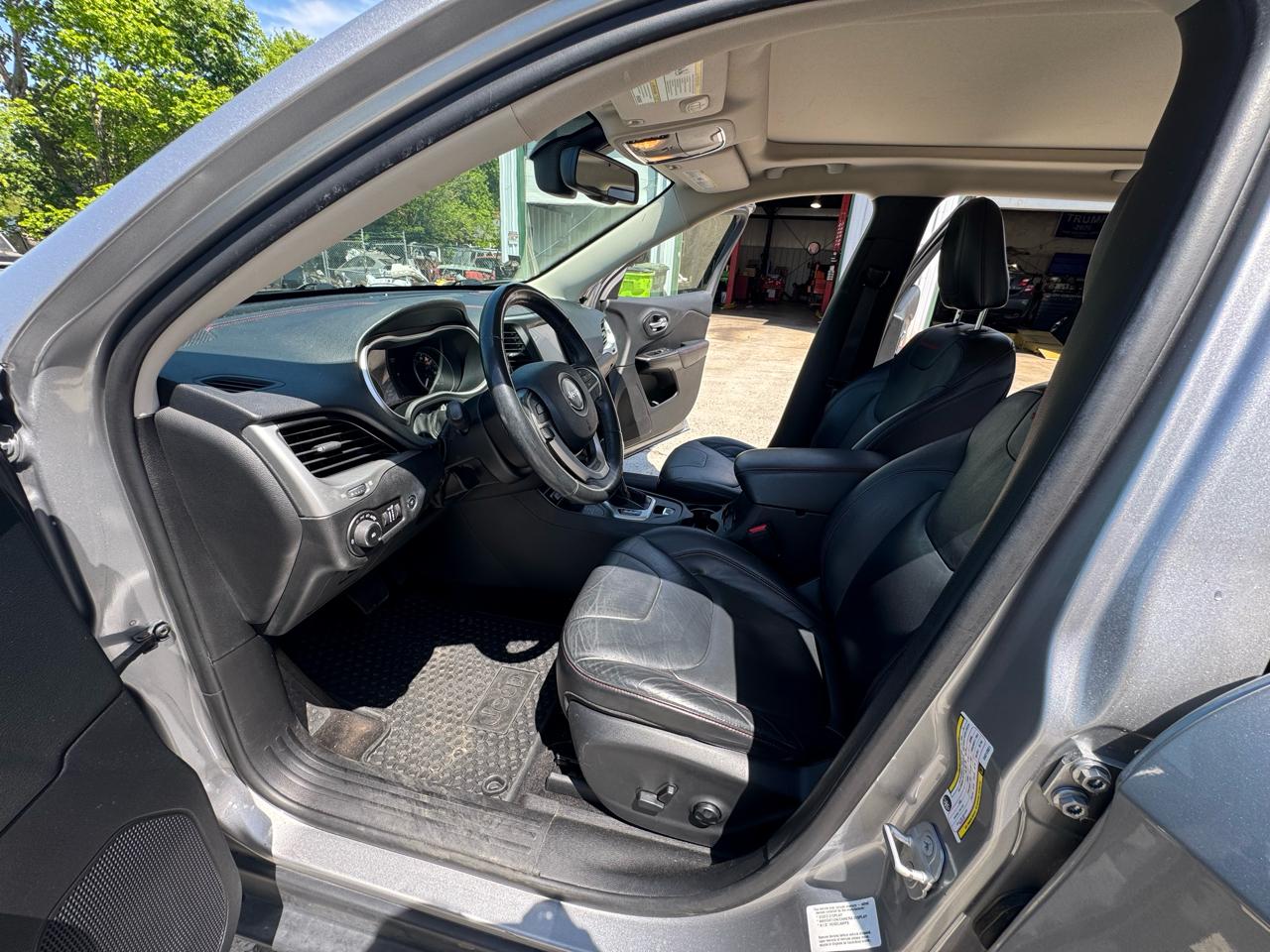 Jeep Cherokee Trailhawk 4WD 2014
