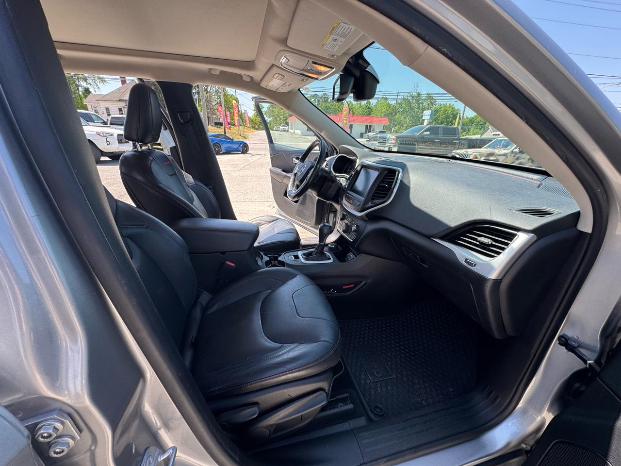 Jeep Cherokee Trailhawk 4WD 2014