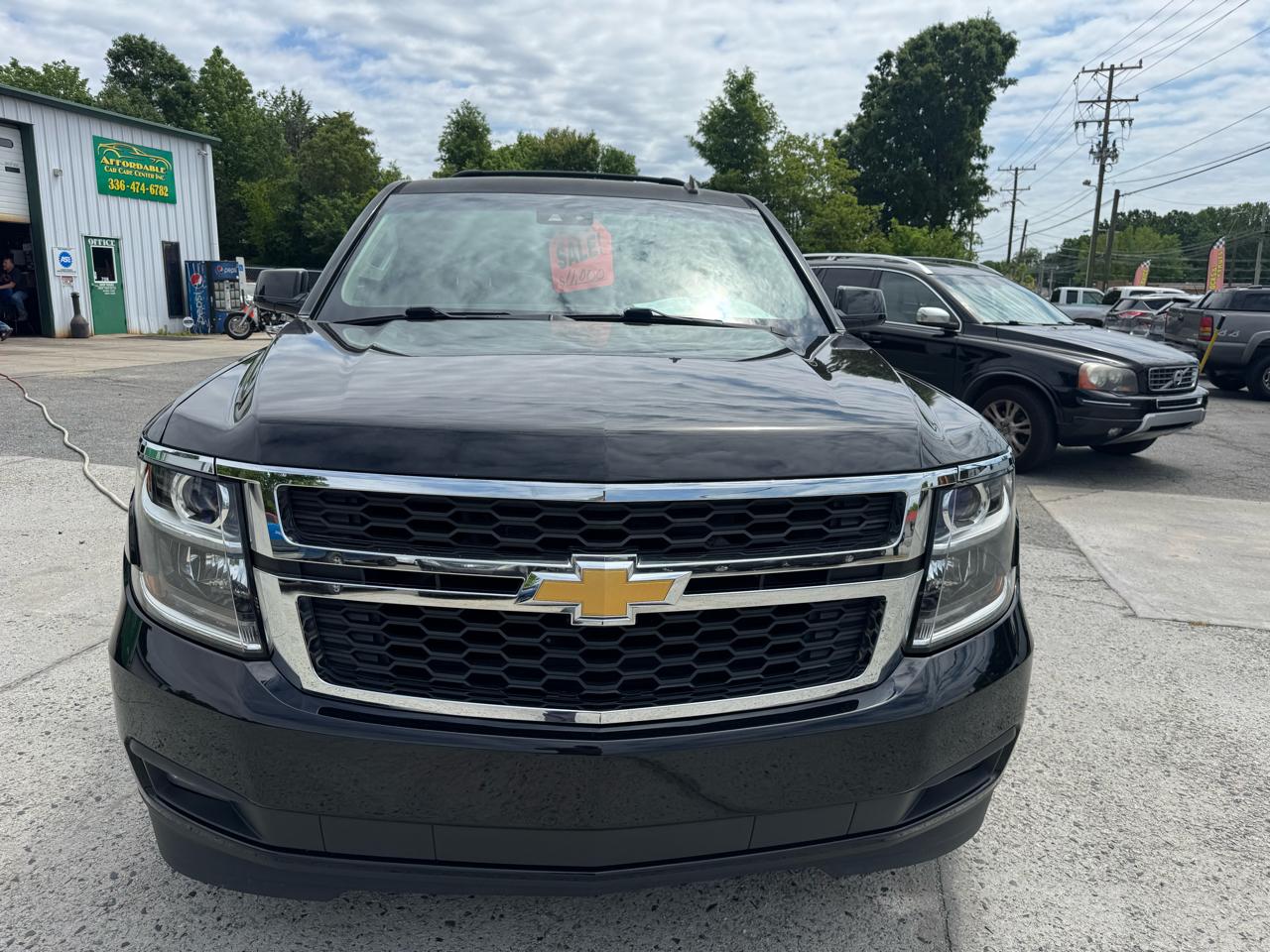 Chevrolet Suburban LT 1500 4WD 2015