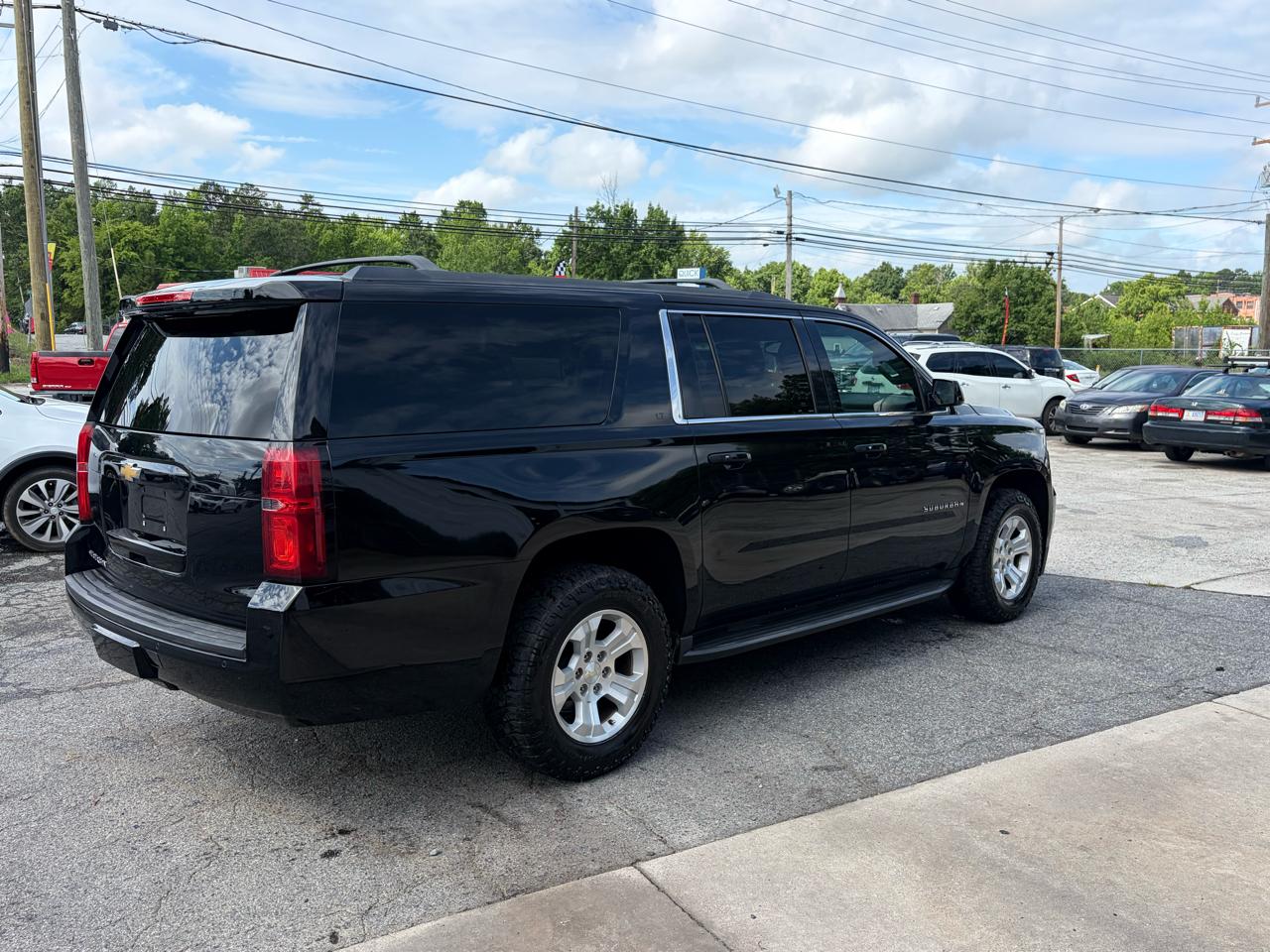 Chevrolet Suburban LT 1500 4WD 2015