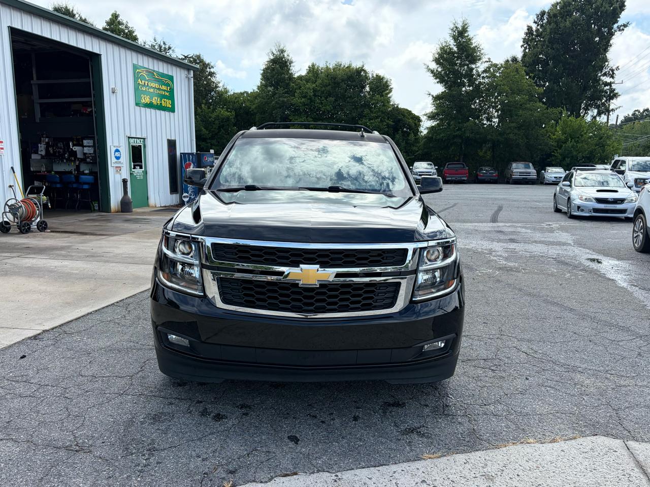 Chevrolet Suburban LT 1500 4WD 2015