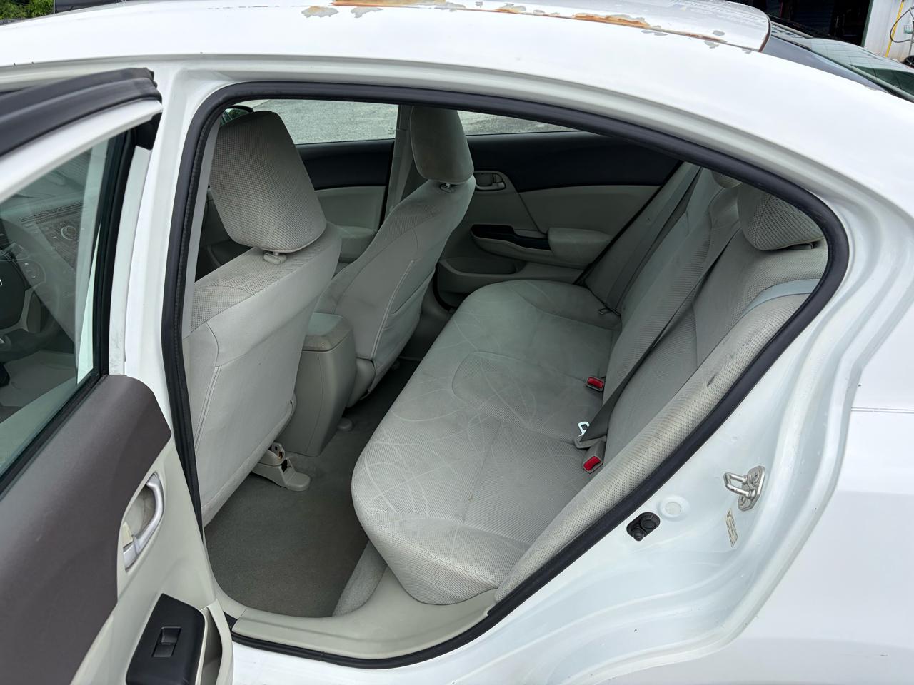 Honda Civic LX Sedan 5-Speed AT 2012