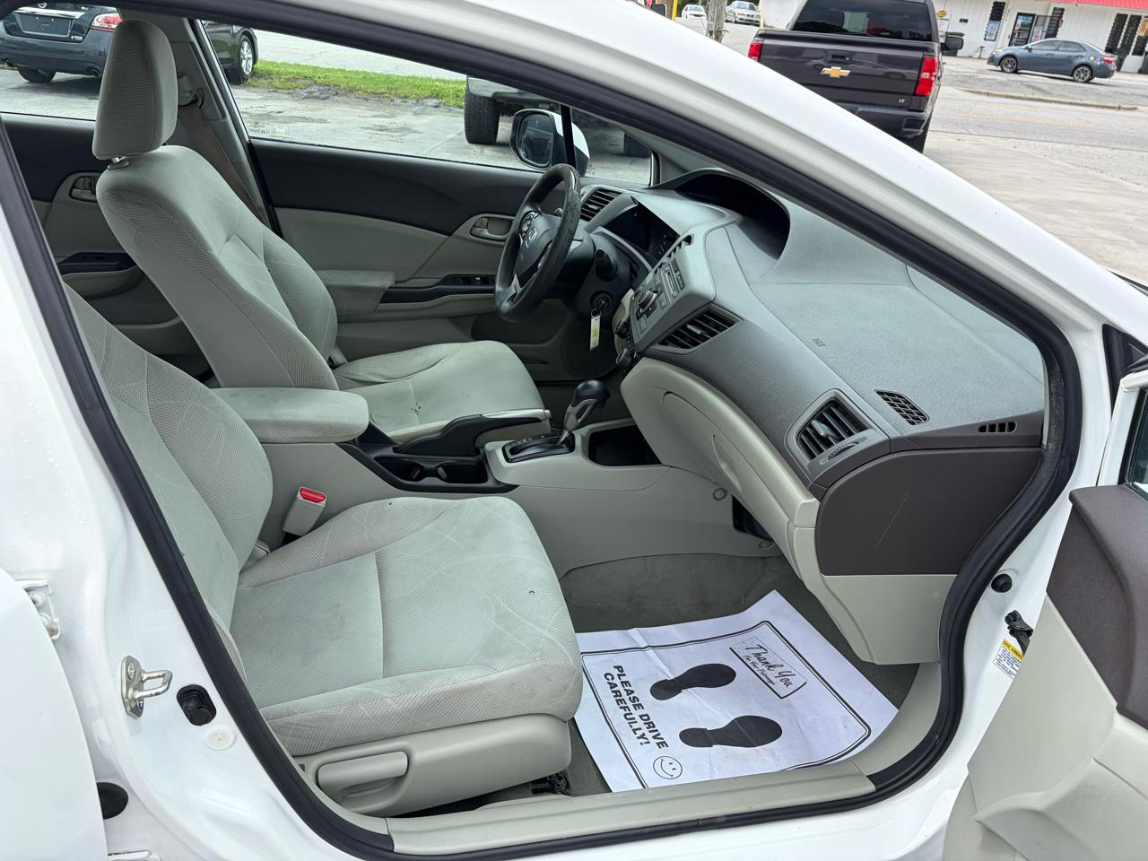 Honda Civic LX Sedan 5-Speed AT 2012