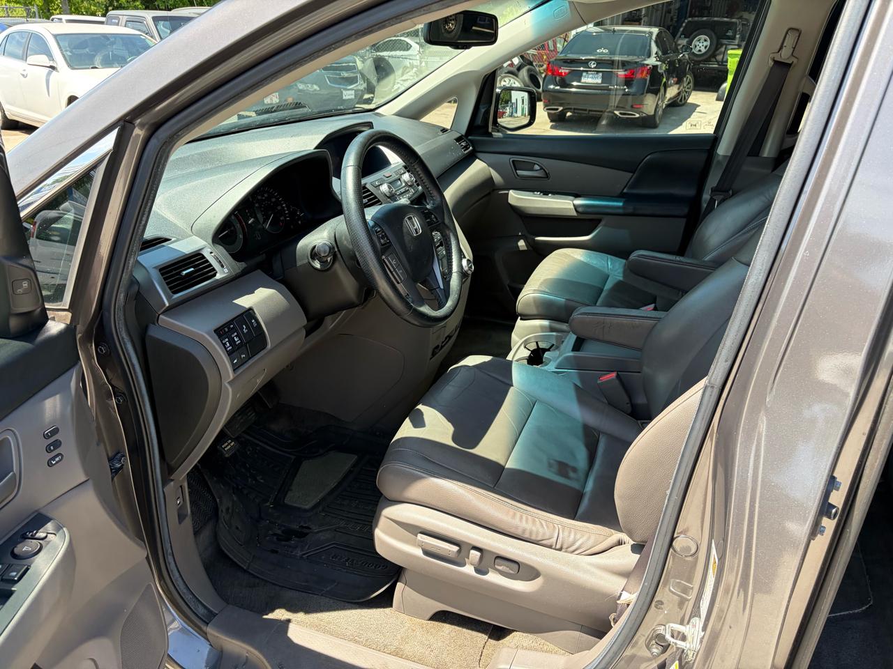 Honda Odyssey Touring 2011