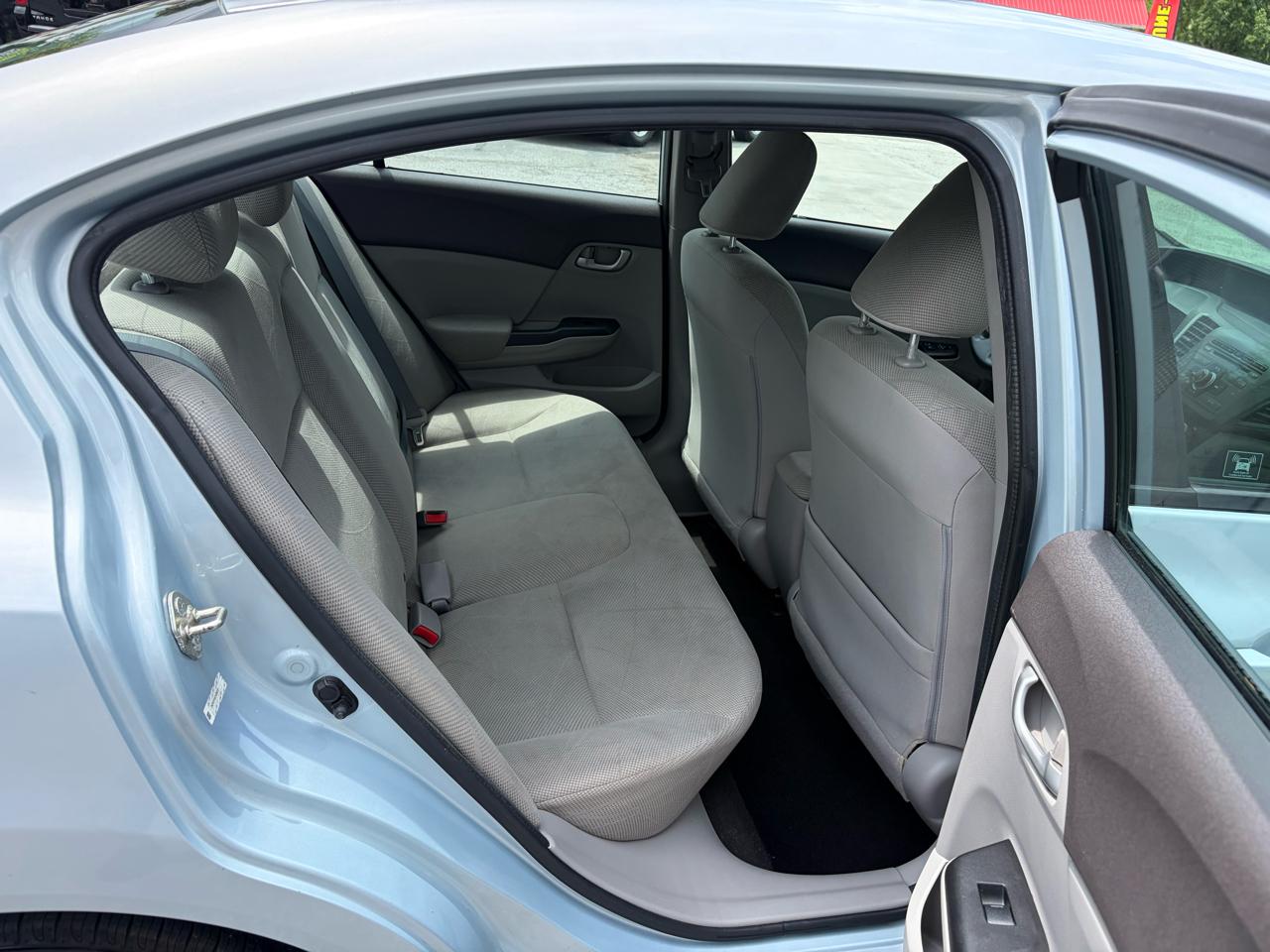 Honda Civic LX Sedan 5-Speed AT 2012