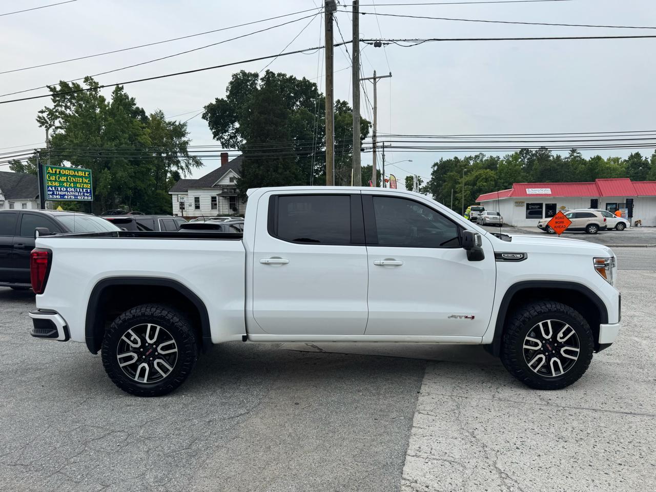 GMC Sierra 1500 AT4 Crew Cab  Short Box 4WD 2021