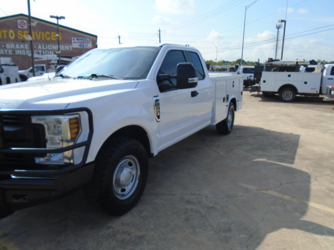 Ford F-250 SD XL SuperCab Long Bed 2WD 2018 Ford F-250 SD XL SuperCab Long Bed 2WD 2018