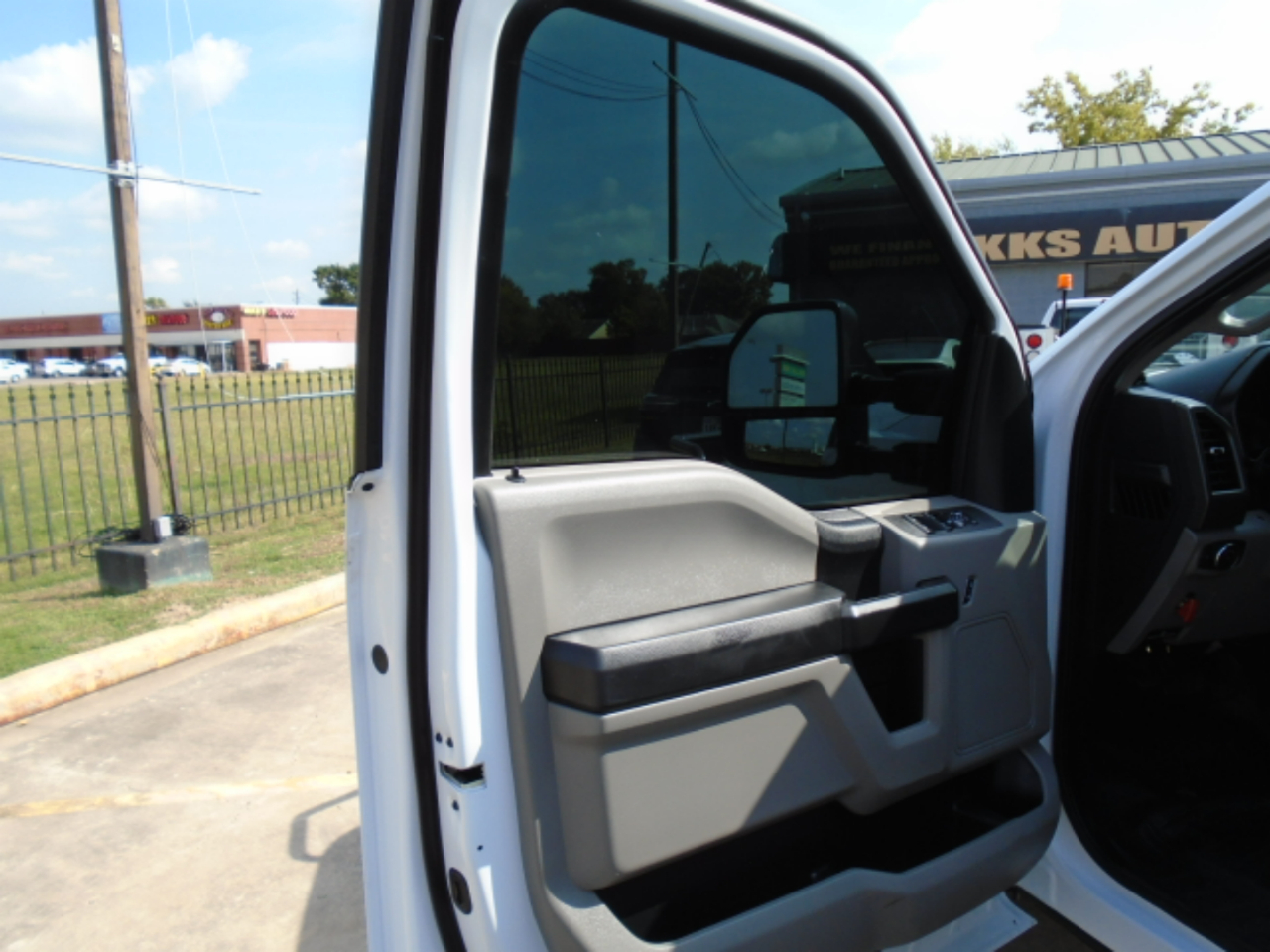 Ford F-250 SD XL SuperCab Long Bed 2WD 2018 Ford F-250 SD XL SuperCab Long Bed 2WD 2018