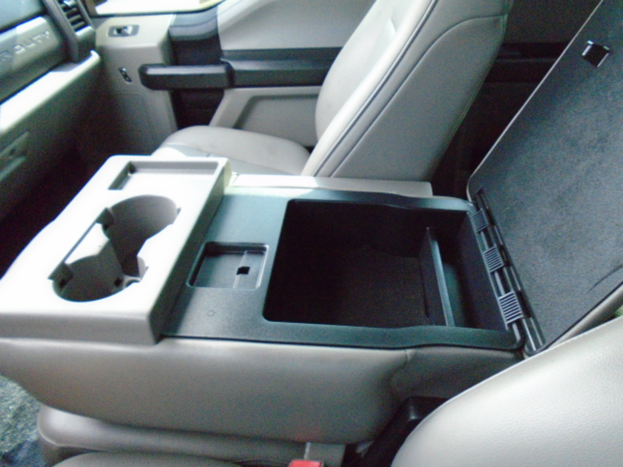 Ford F-250 SD XL SuperCab Long Bed 2WD 2018 Ford F-250 SD XL SuperCab Long Bed 2WD 2018