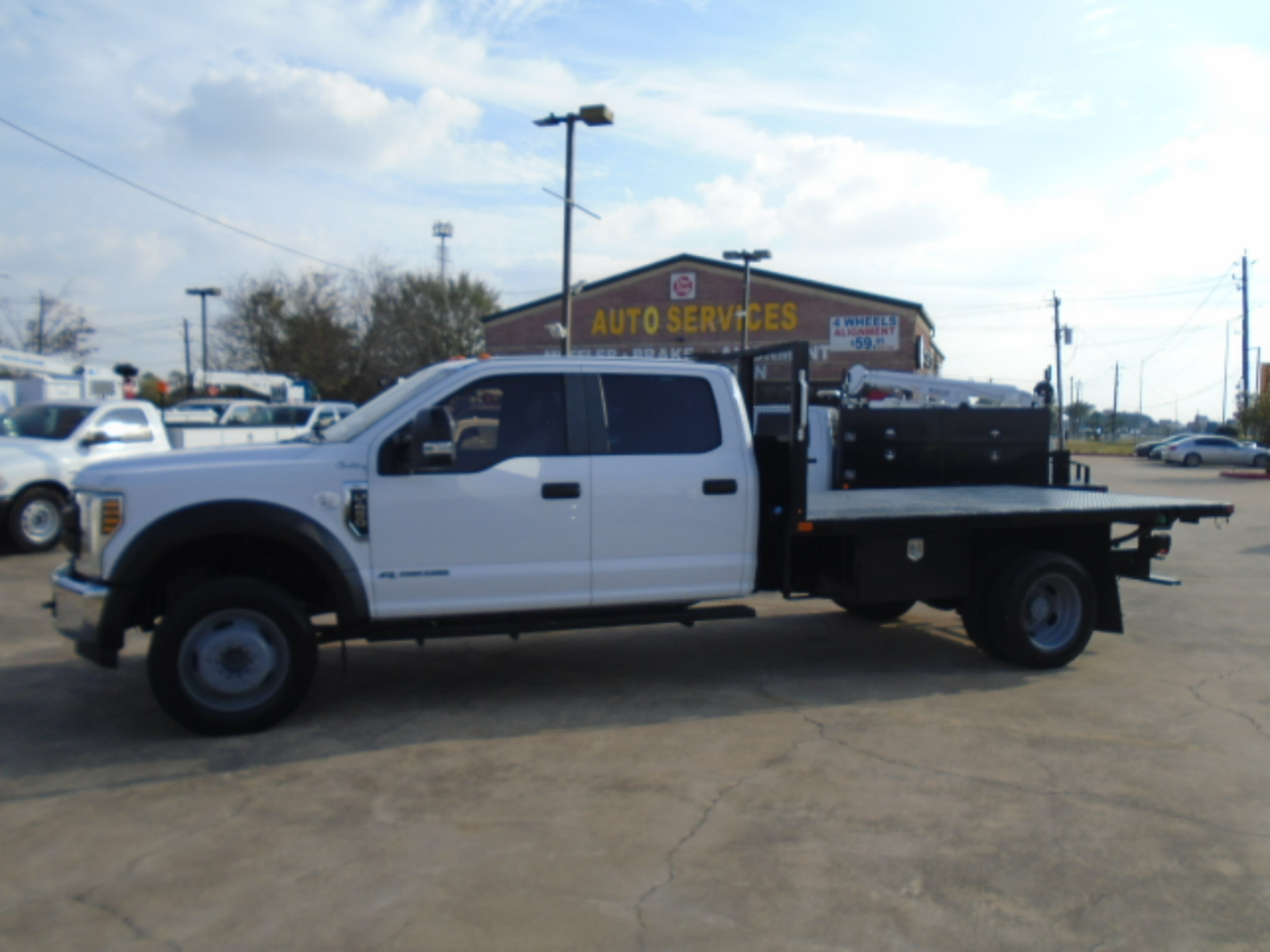 Ford F-450 SD Crew Cab DRW 2WD 2019
