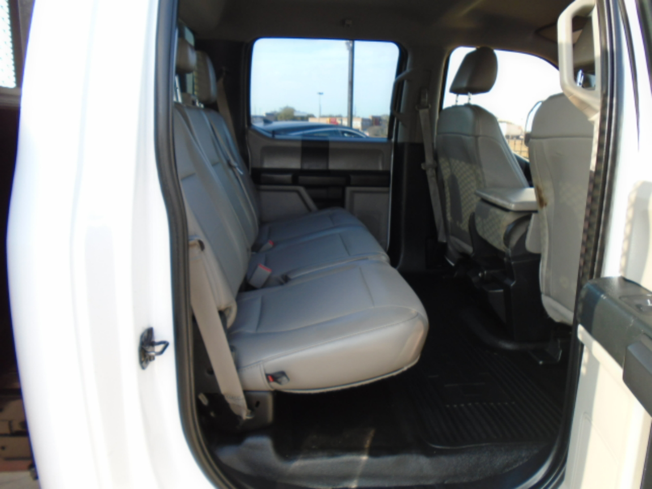 Ford F-450 SD Crew Cab DRW 2WD 2019