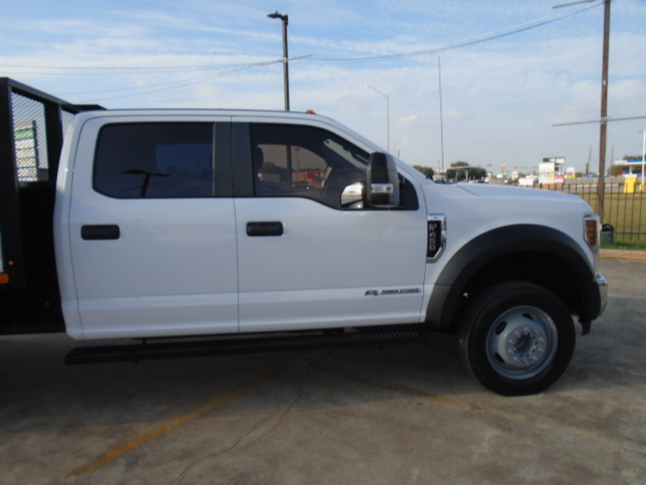 Ford F-450 SD Crew Cab DRW 2WD 2019