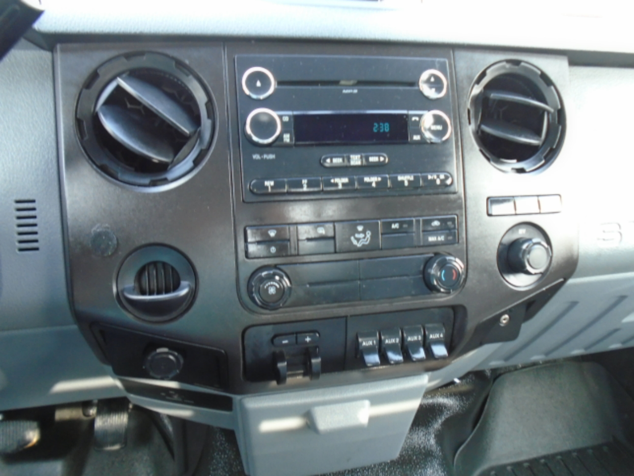 Ford F-550 Regular Cab DRW 2WD 2014