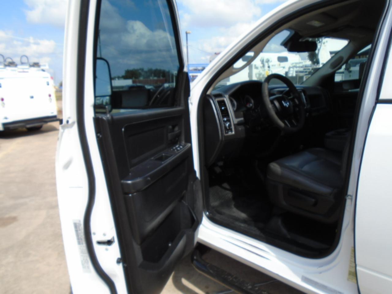 RAM 5500 Crew Cab LWB 4WD DRW 2016