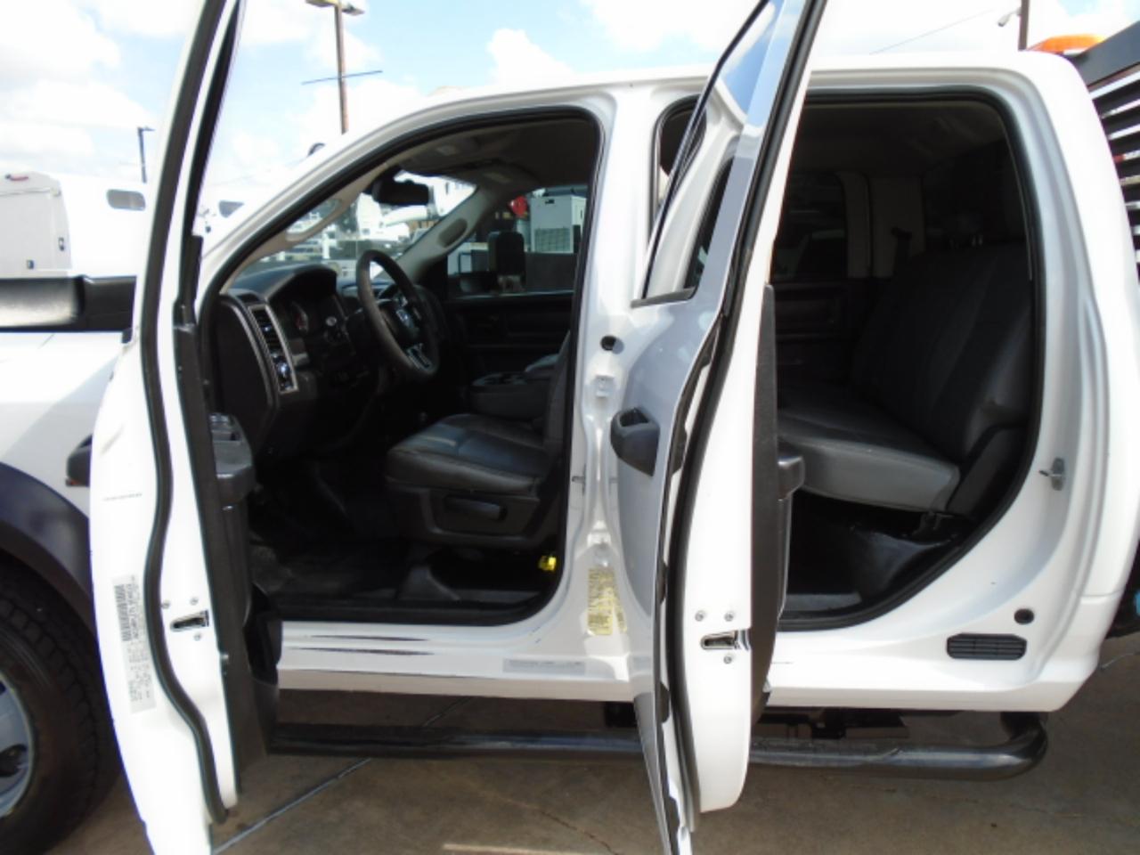 RAM 5500 Crew Cab LWB 4WD DRW 2016