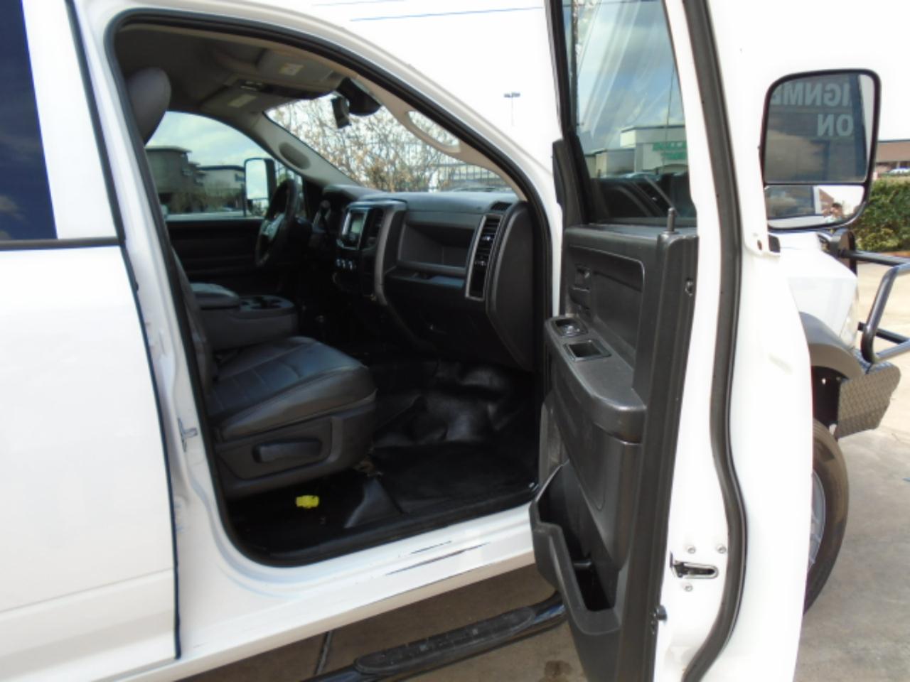 RAM 5500 Crew Cab LWB 4WD DRW 2016