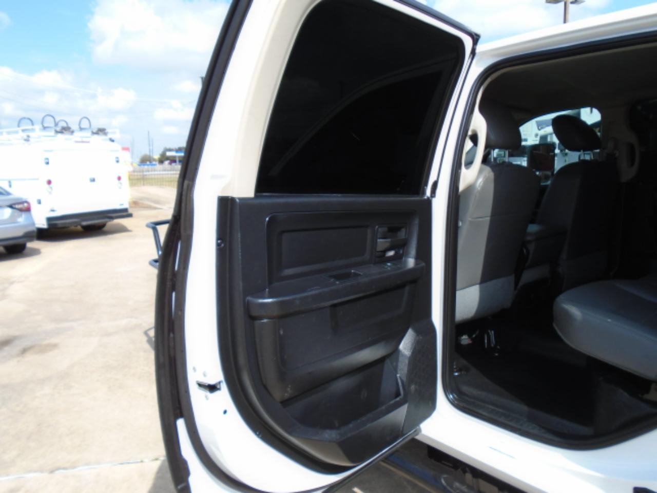 RAM 5500 Crew Cab LWB 4WD DRW 2016