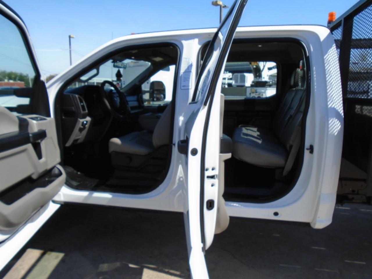 Ford F-550 Crew Cab DRW 4WD 2018