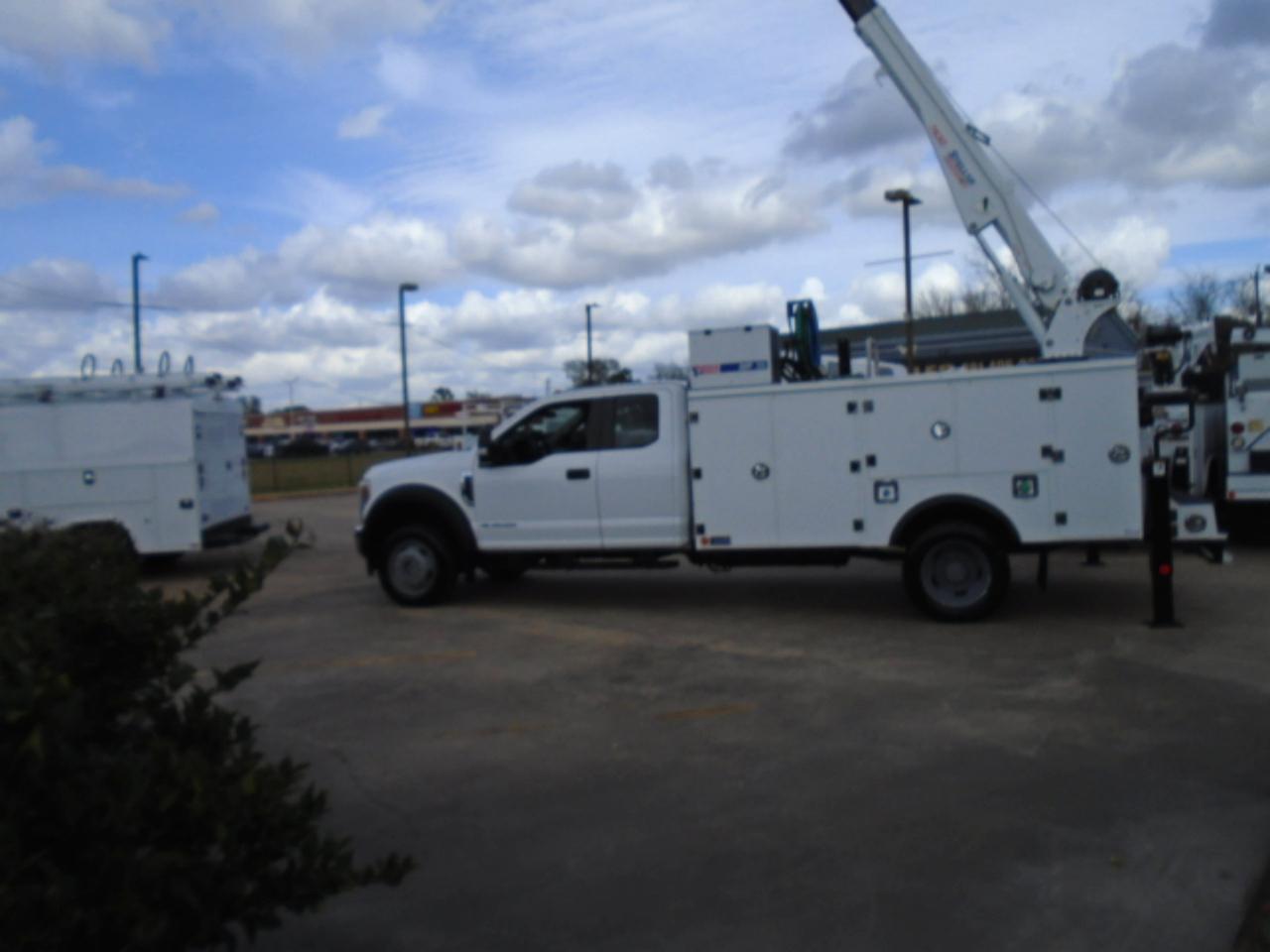 Ford F-550 SuperCab DRW 4WD 2019