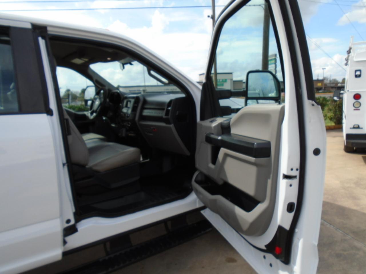 Ford F-550 SuperCab DRW 4WD 2019