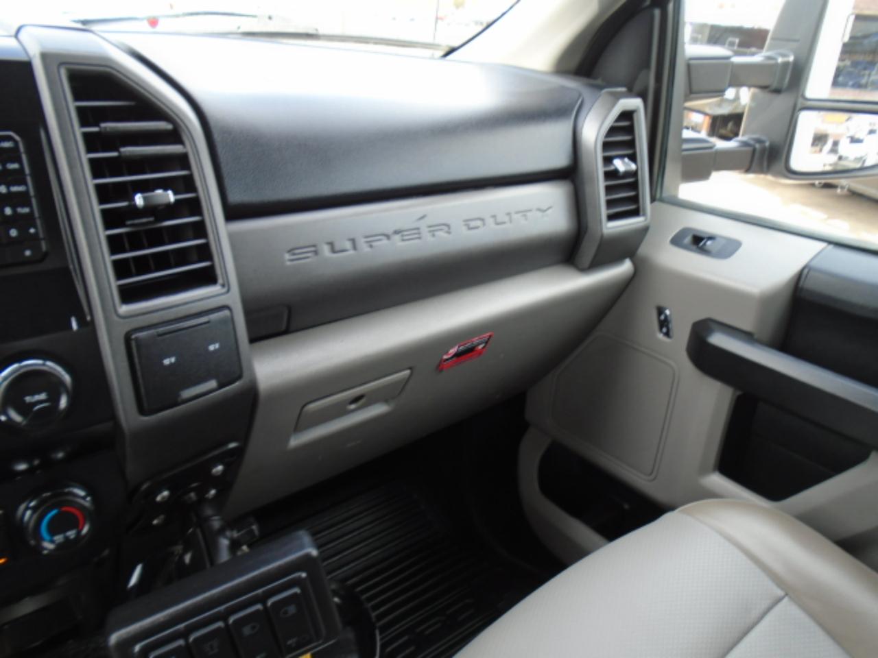 Ford F-550 SuperCab DRW 4WD 2019