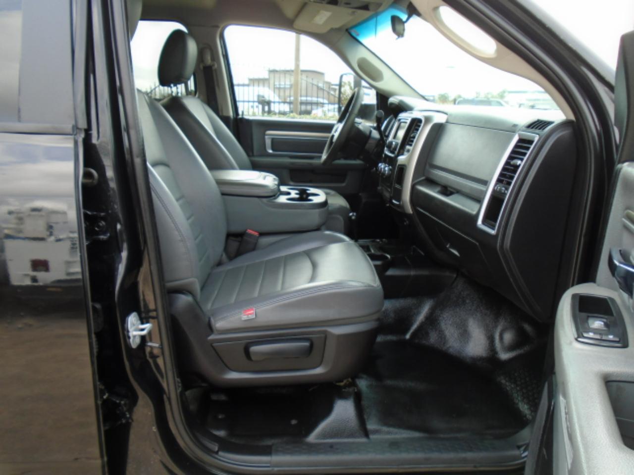 RAM 3500 Crew Cab 4WD DRW 2018