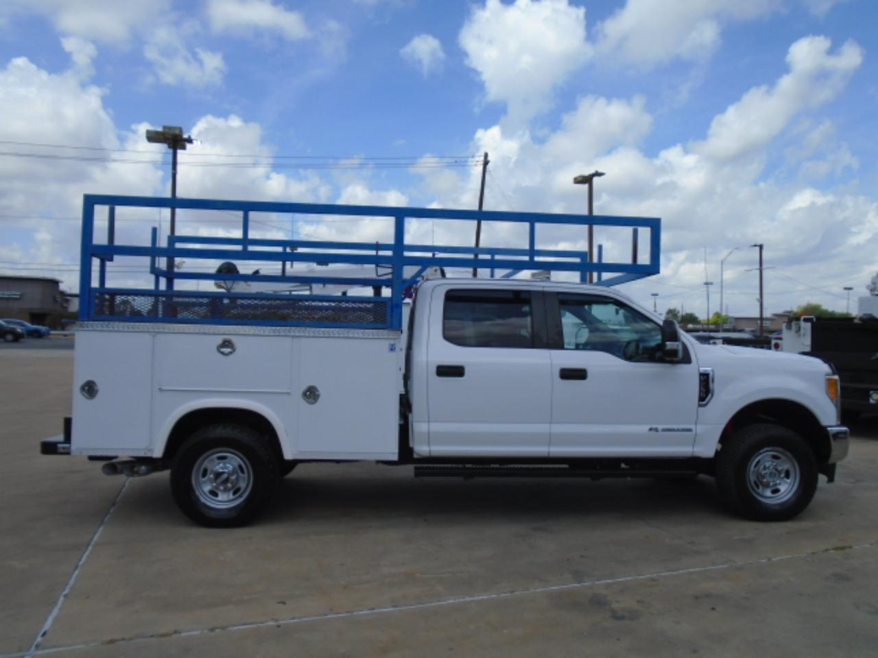Ford F-250 SD XL Crew Cab Long Bed 4WD 2017