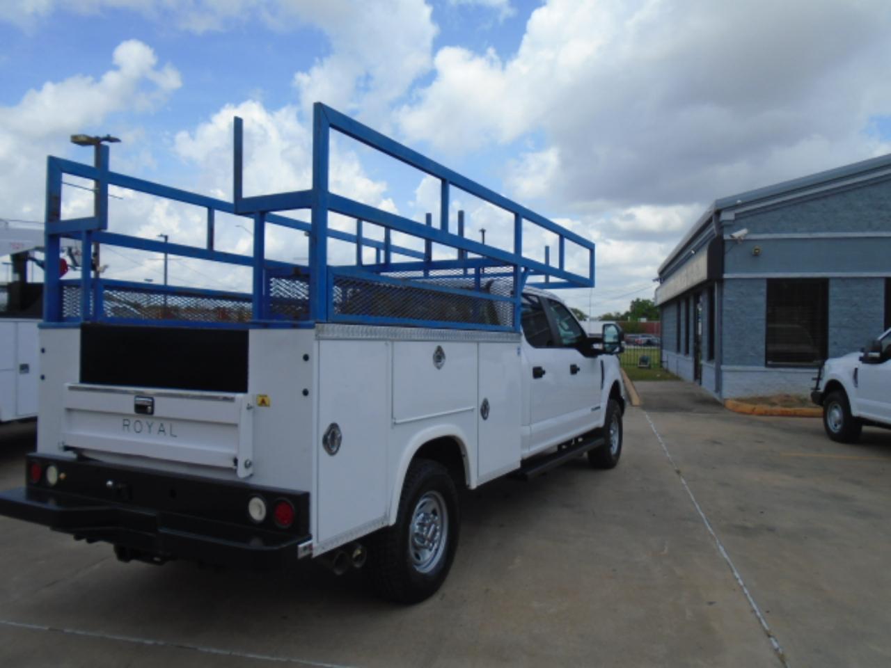 Ford F-250 SD XL Crew Cab Long Bed 4WD 2017