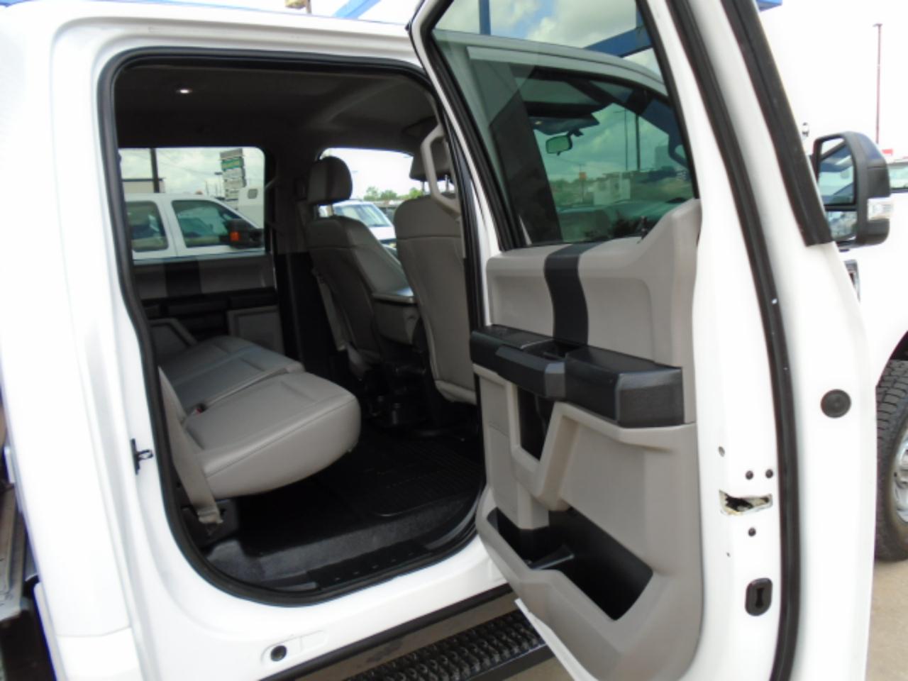 Ford F-250 SD XL Crew Cab Long Bed 4WD 2017