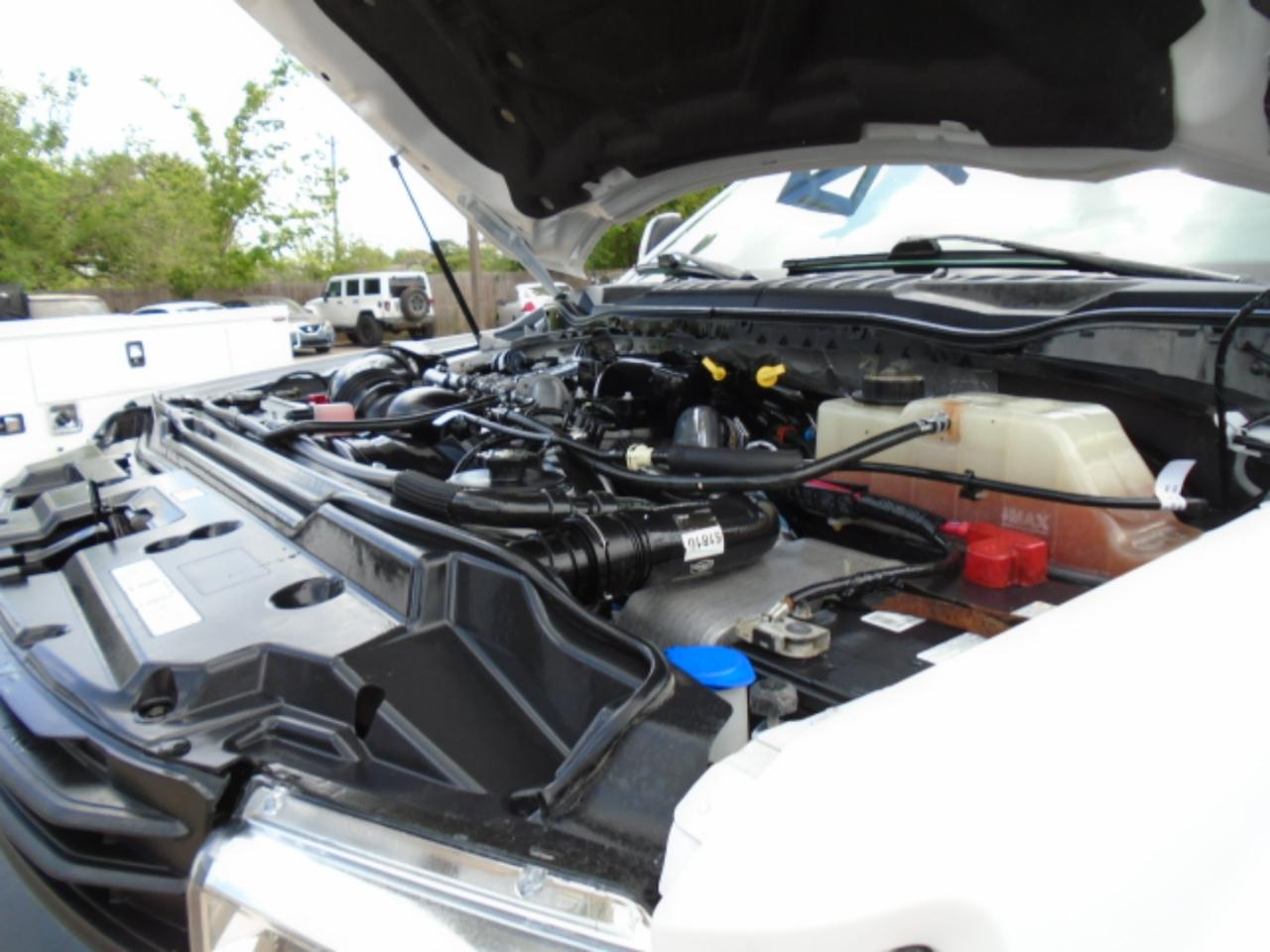 Ford F-250 SD XL Crew Cab Long Bed 4WD 2017