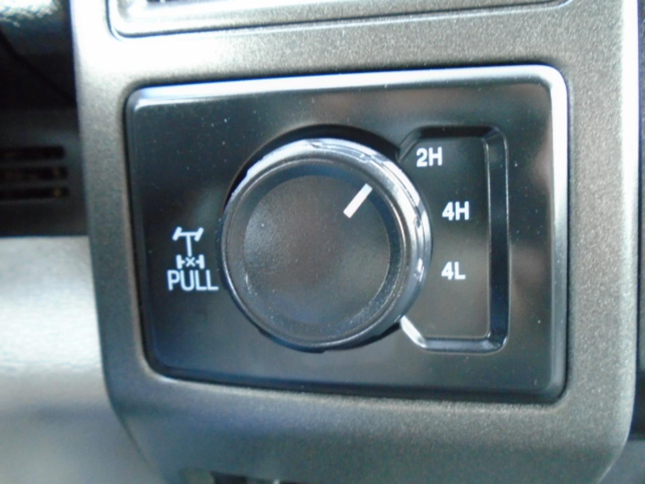 Ford F-250 SD XL Crew Cab Long Bed 4WD 2017