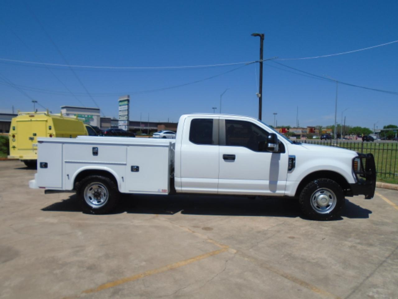 Ford F-250 SD XL SuperCab Long Bed 2WD 2019