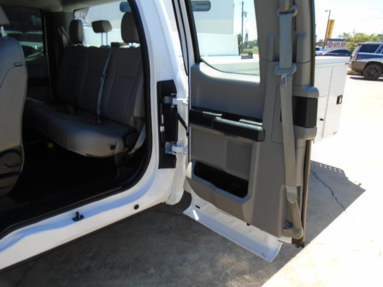 Ford F-250 SD XL SuperCab Long Bed 2WD 2019
