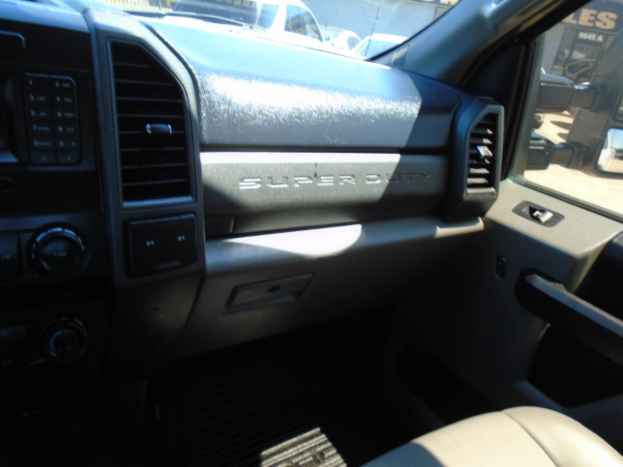 Ford F-250 SD XL SuperCab Long Bed 2WD 2019