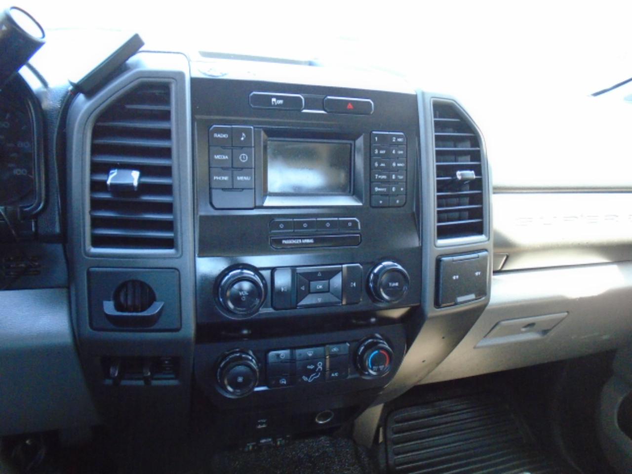 Ford F-250 SD XL SuperCab Long Bed 2WD 2019