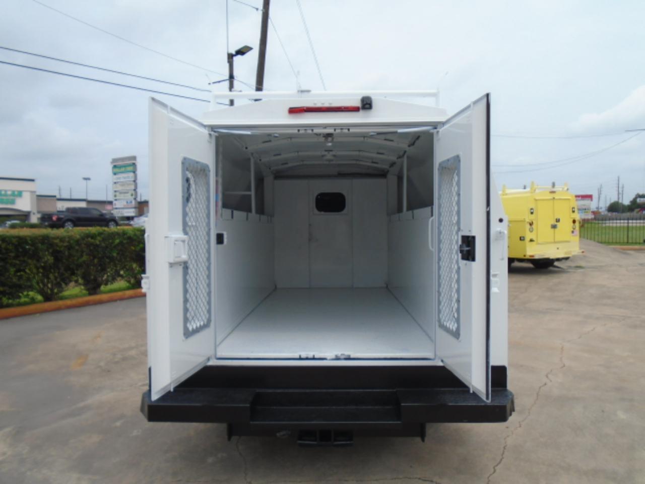 Ford Econoline E-350 Super Duty 2016