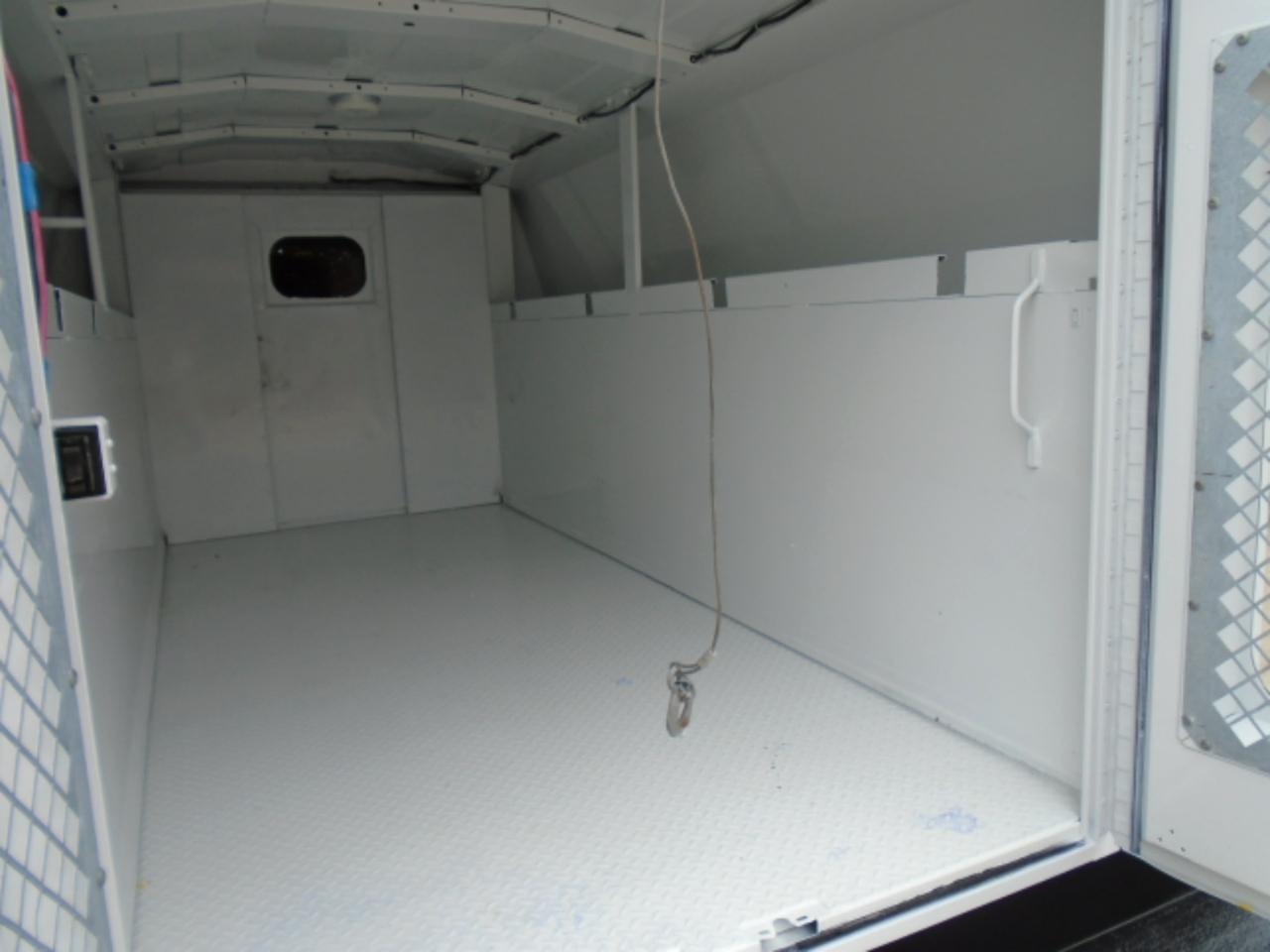 Ford Econoline E-350 Super Duty 2016