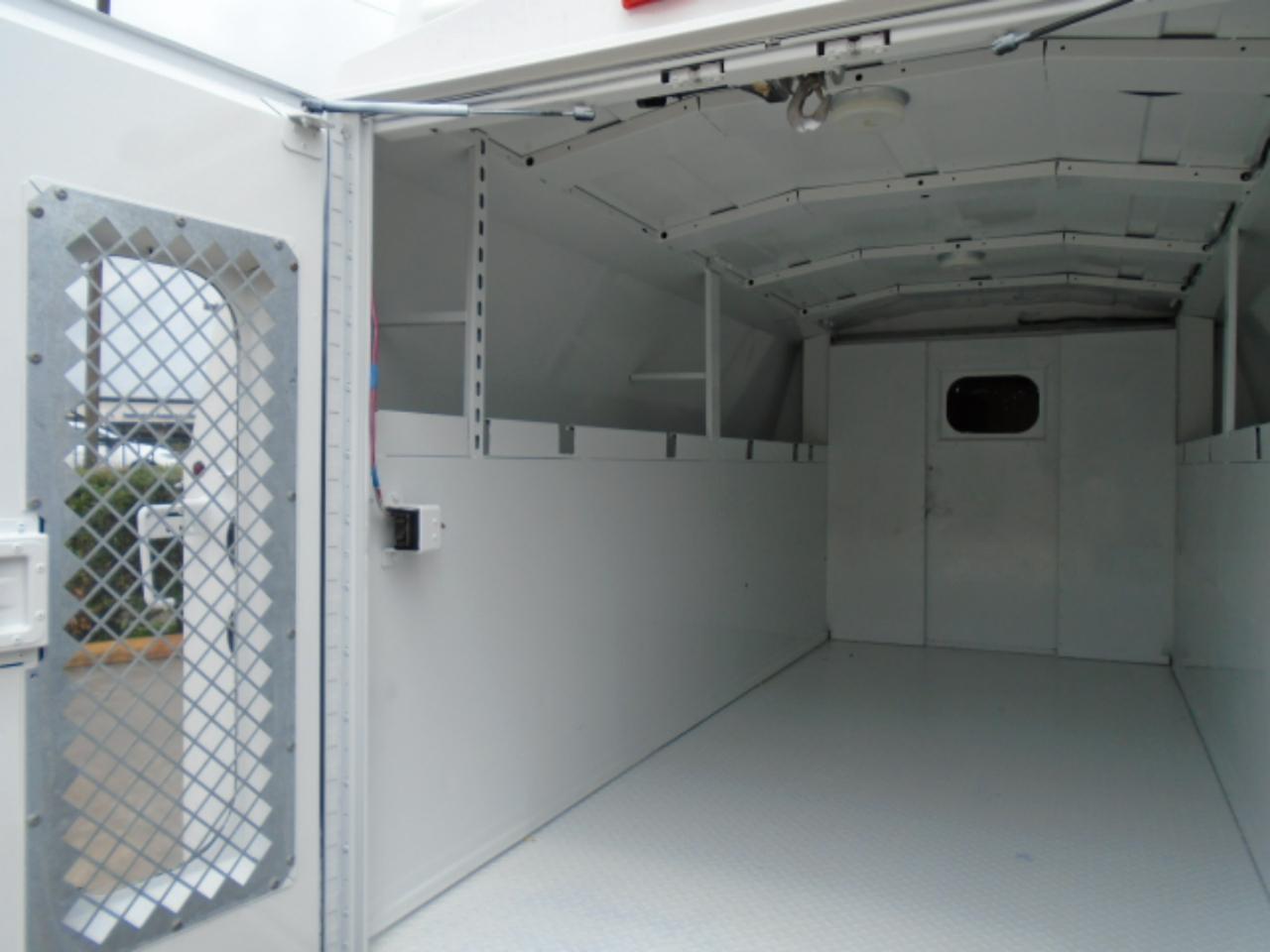 Ford Econoline E-350 Super Duty 2016